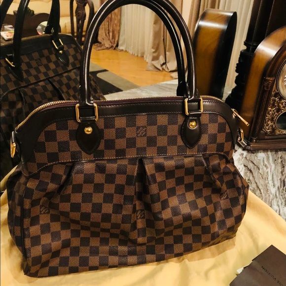 💎 Authentic Louis Vuitton Damier Trevi GM 💎 - Picture 3 of 13